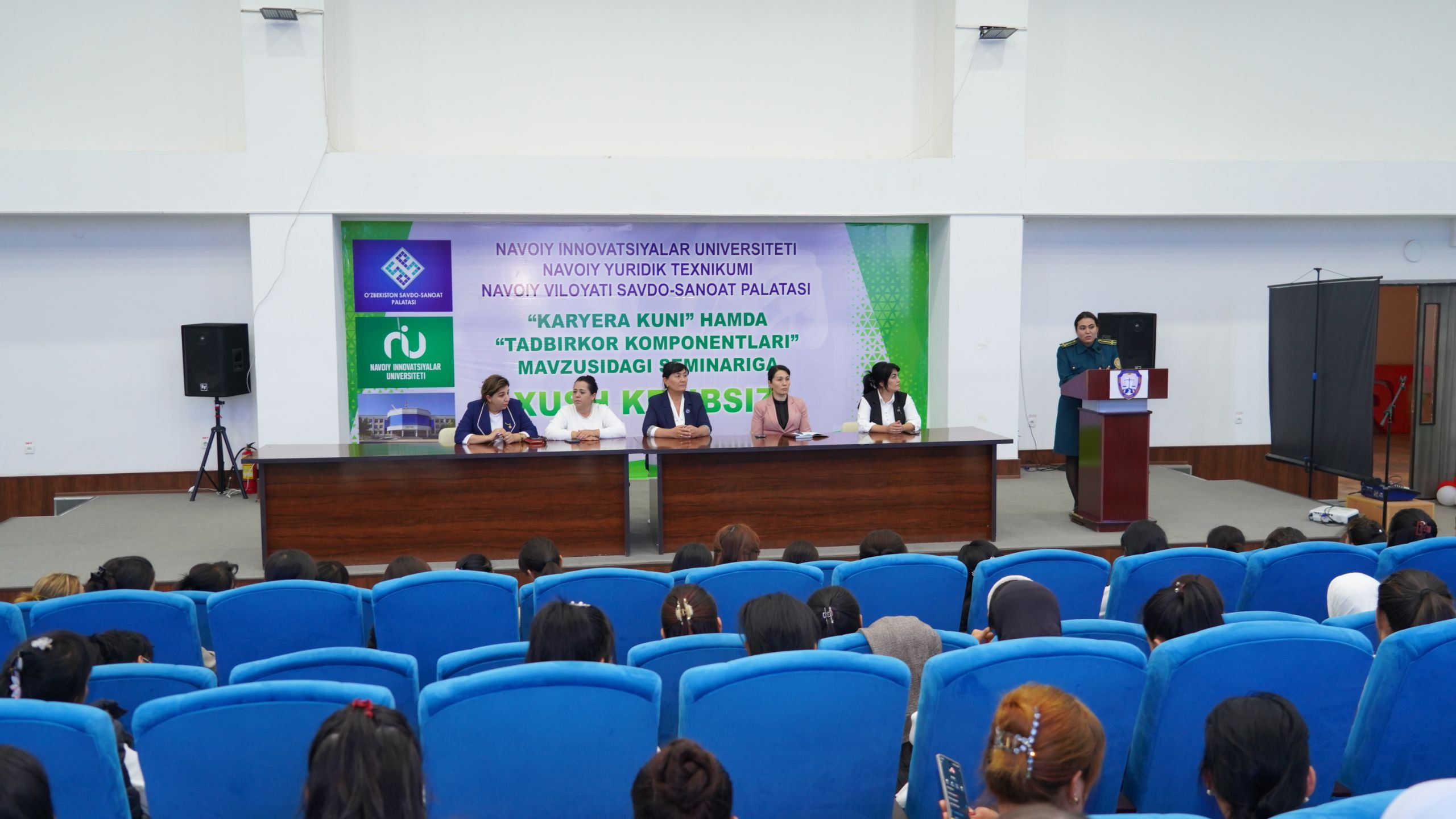 Joriy yilning 14-oktyabr kuni Navoiy innovatsiyalar universitetida xotin-qizlar masalalari bo‘yicha rektor maslahatchisi tashabbusi bilan “Biz zo‘ravonlikka qarshimiz” mavzusida davra suhbati tashkil etildi.