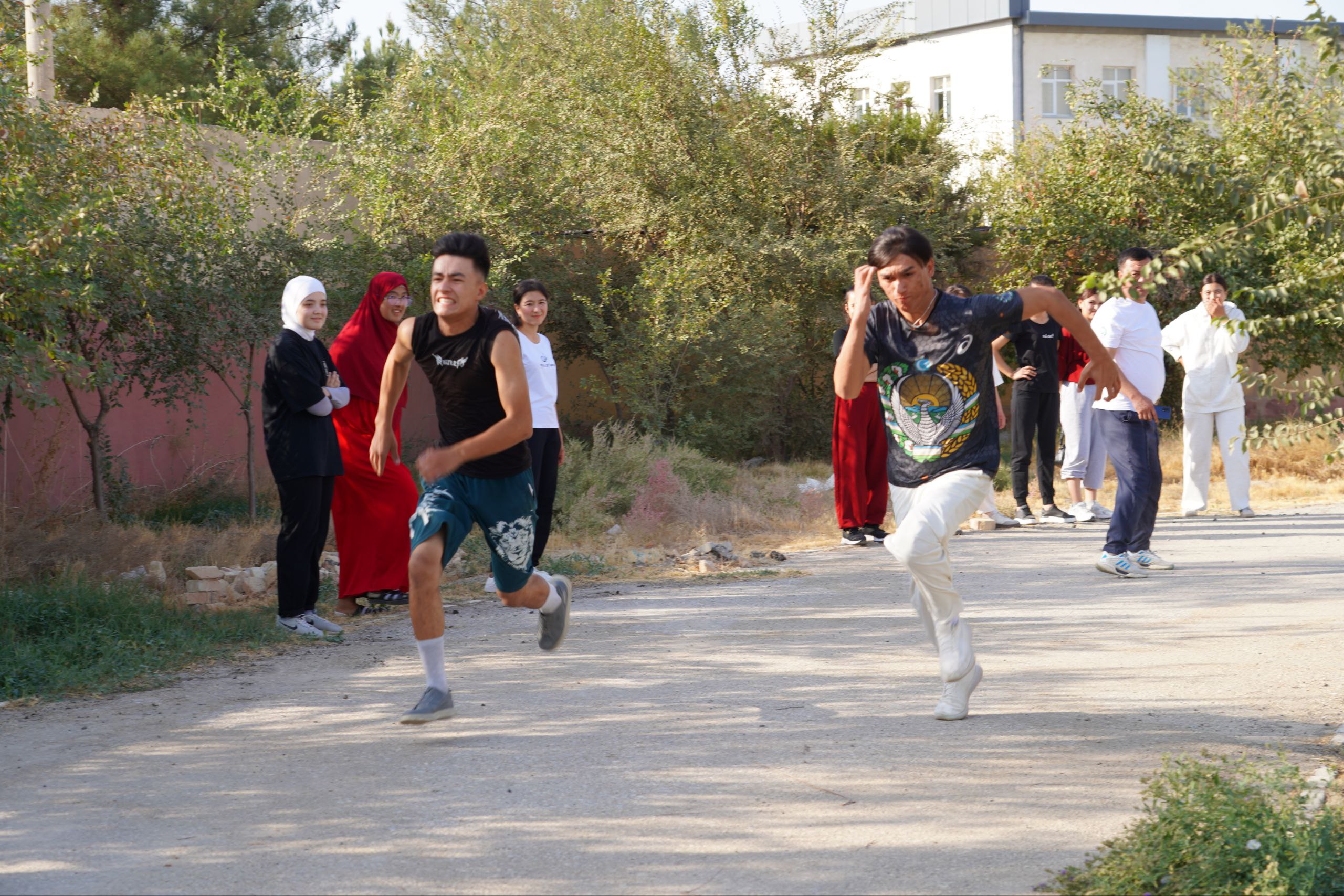 🏃 "Besh tashabbus olimpiadasi" doirasida Navoiy innovatsiyalar universitetida yengil atletika sport turi boʻyicha musobaqa oʻtkazilib, sportchi talabalar saralanmoqda.