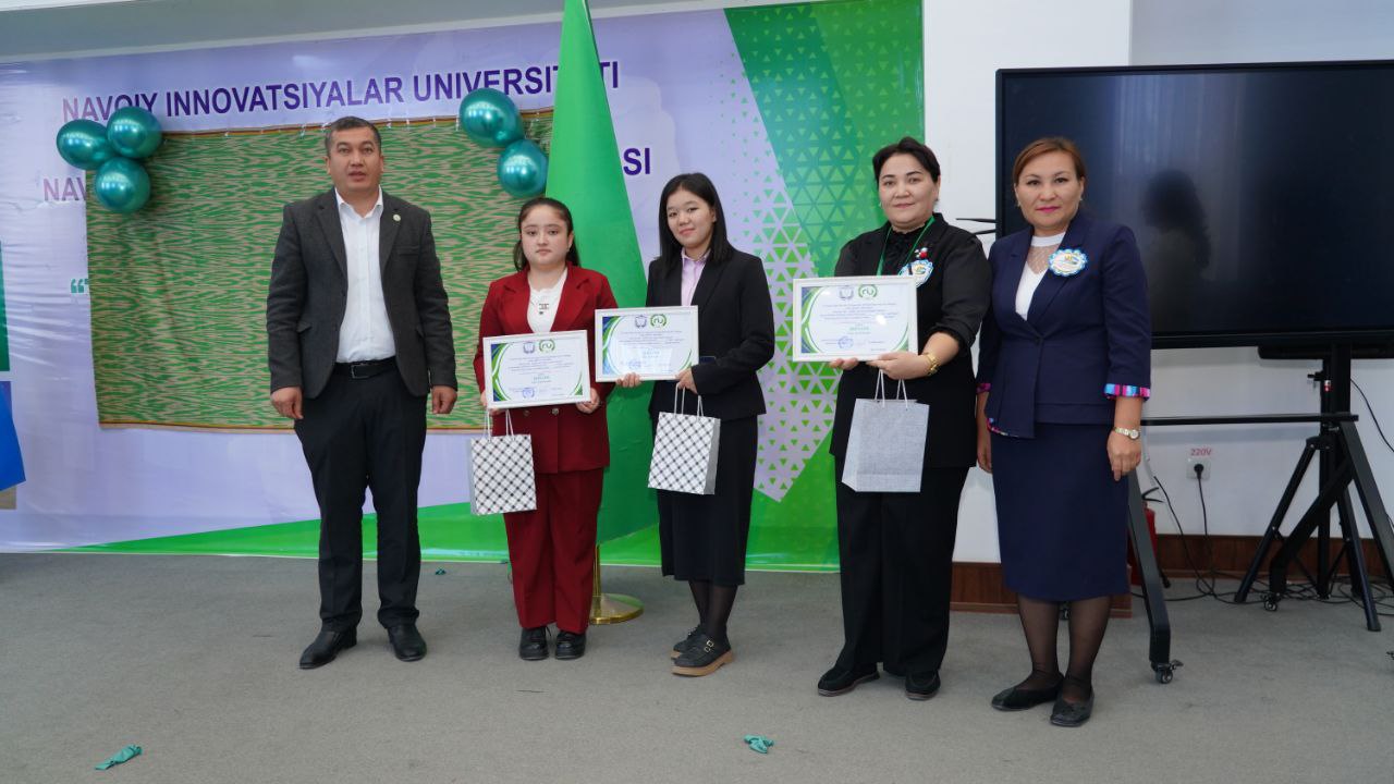 📚 Navoiy innovatsiyalar universitetida “Davlat tili – milliy ma’naviyatimiz timsoli” nomli adabiy-badiiy kecha o‘tkazildi.